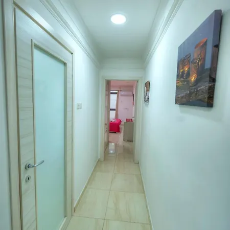 54, Emerald Lägenhet *