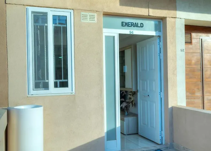 Apartamento 54, Emerald Xghajra