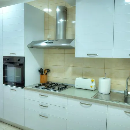 Appartement 54, Emerald