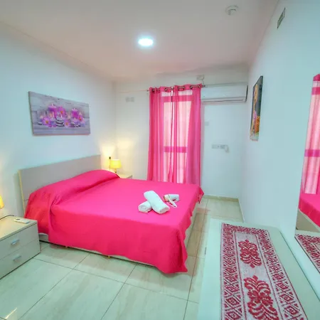 54, Emerald Apartment *